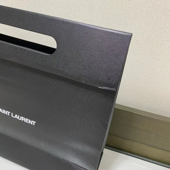 [BUNJANG] Saint Laurent Long Wallet Box Set / 생로랑 장지갑 박스 + 더스트 + 쇼핑백