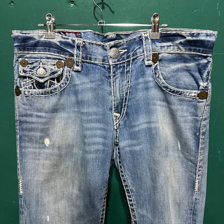 [SOLD OUT] 트루릴리젼 부츠컷 USA 데님팬츠34