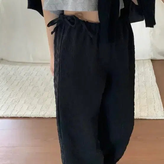 [BUNJANG] Shopbowl Floral Embroidered Pants / 샵보울 플라워 자수 팬츠
