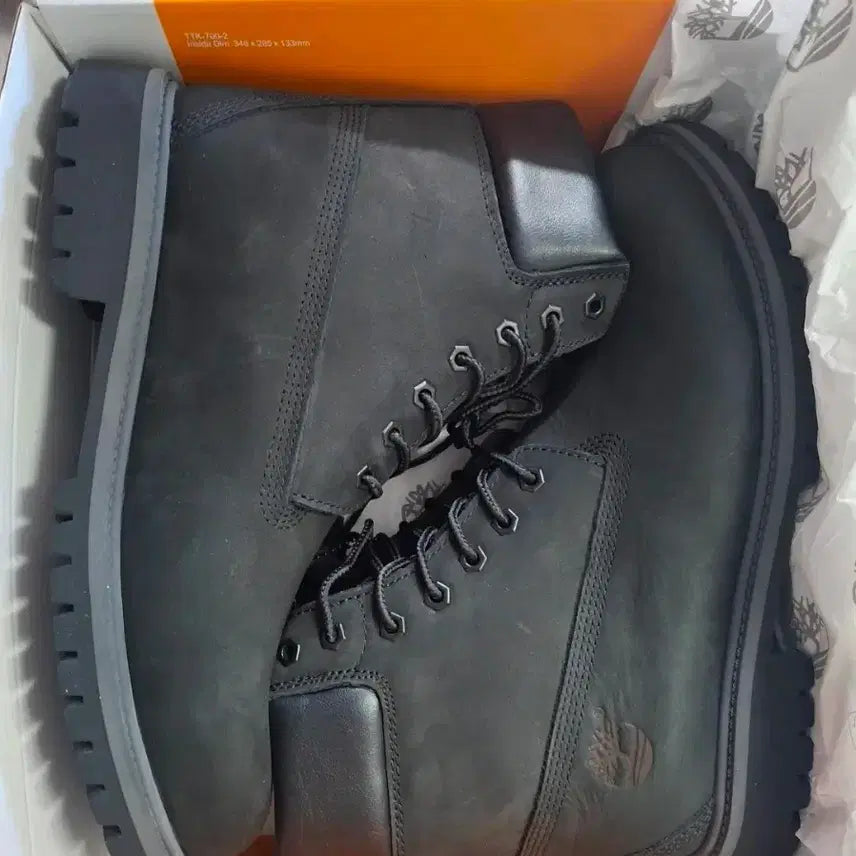 [SOLD OUT] 팀버랜드 6인치 10073-001  (블랙/290)