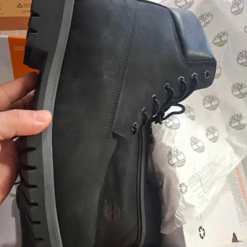 [SOLD OUT] 팀버랜드 6인치 10073-001  (블랙/290)