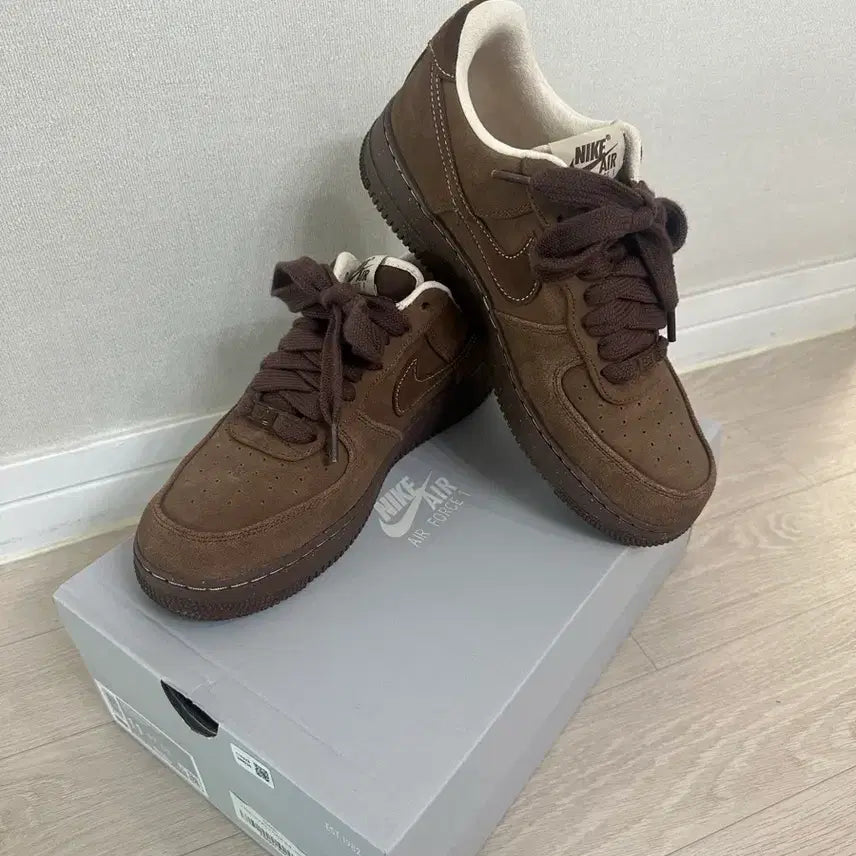 [BUNJANG] Nike Air Force 1 Kakao Wow Sneakers / 나이키 에어포스1 카카오와우 w280