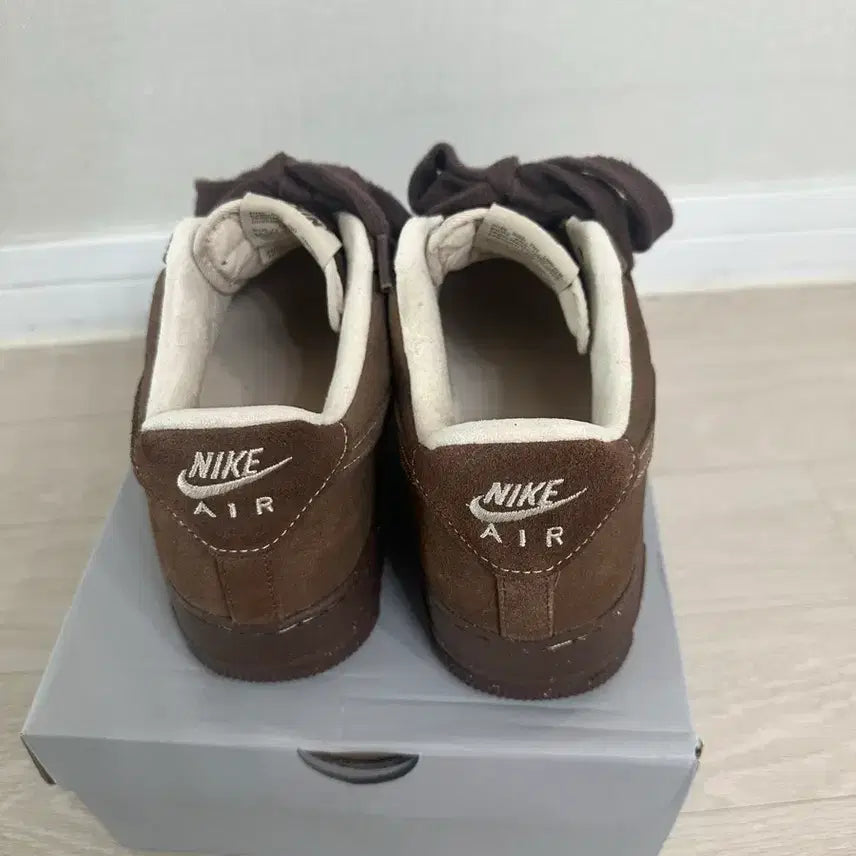 [BUNJANG] Nike Air Force 1 Kakao Wow Sneakers / 나이키 에어포스1 카카오와우 w280