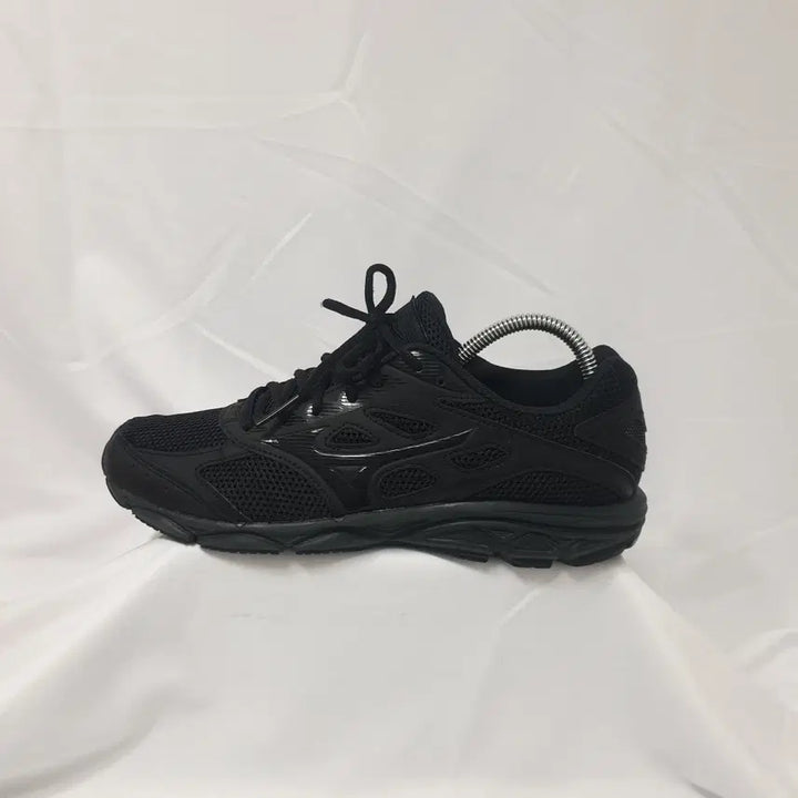[SOLD OUT] 빈티지하서 270 미즈노 맥시마이저 21 블랙 스니커즈 운동화