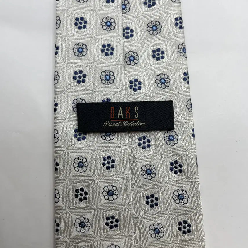 [BUNJANG] Daks Patterned Necktie / 닥스 패턴 넥타이
