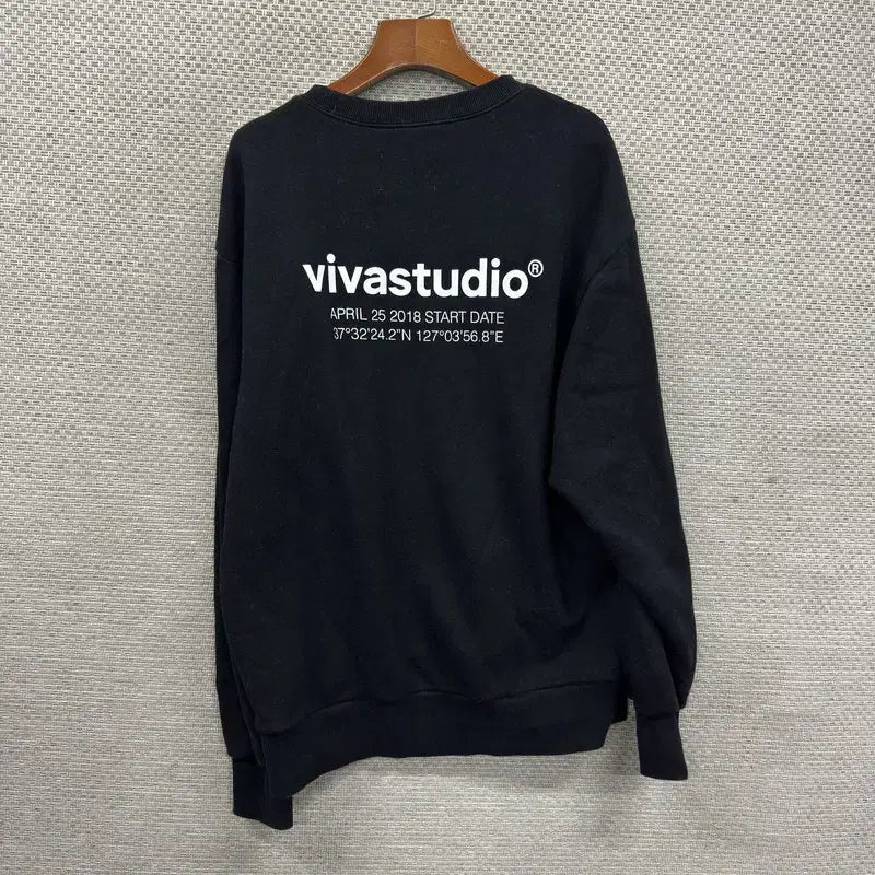 [SOLD OUT] 비바스튜디오 맨투맨 L M16355