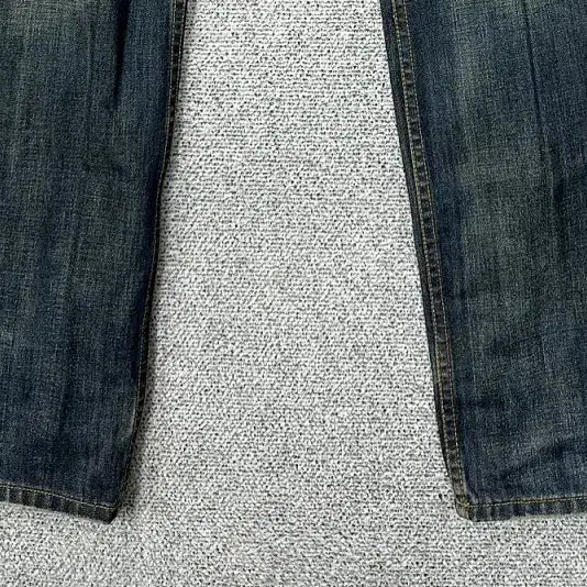 [BUNJANG] Giordano Vintage Washed Jeans / 지오다노 빈티지 워싱 청바지 79-94