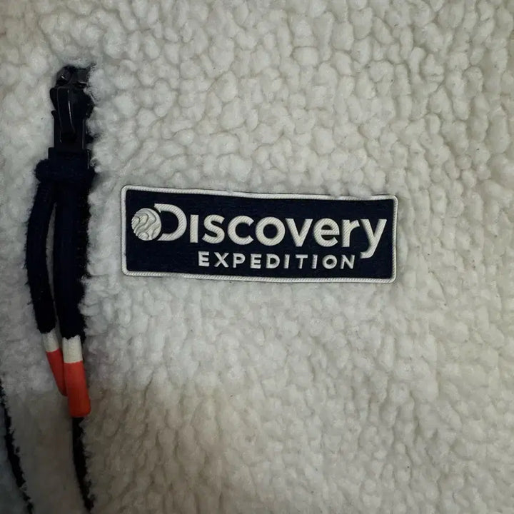 [BUNJANG] Discovery Fleece Hooded Zip-up Jacket / 디스커버리 뽀글이 후리스 후드집업