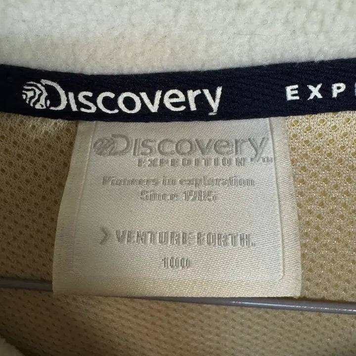 [BUNJANG] Discovery Fleece Hooded Zip-up Jacket / 디스커버리 뽀글이 후리스 후드집업