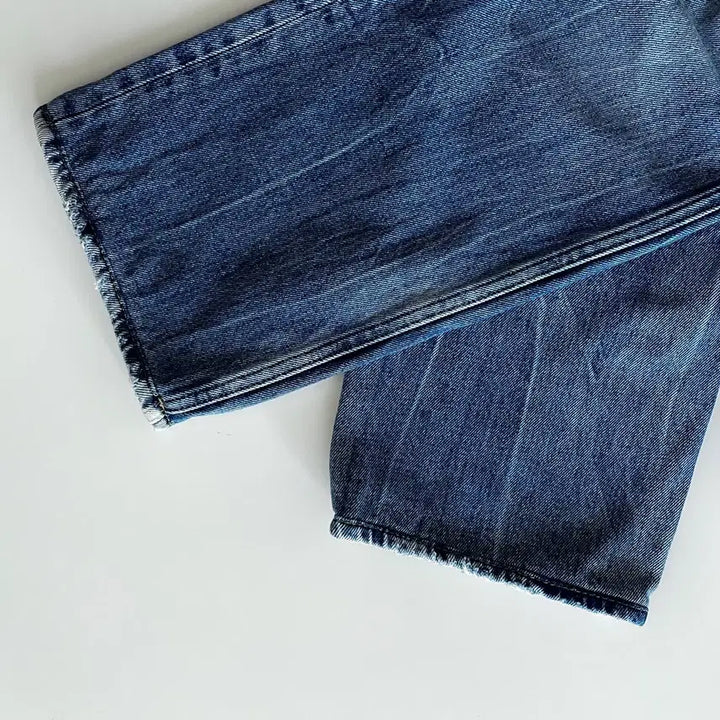 [SOLD OUT] 산드로 워시드 디스트로이드 데님