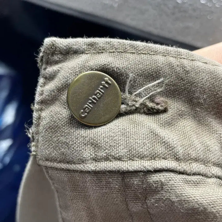 [BUNJANG] Carhartt Khaki Cargo Shorts / 칼하트 카키색 카고 반바지
