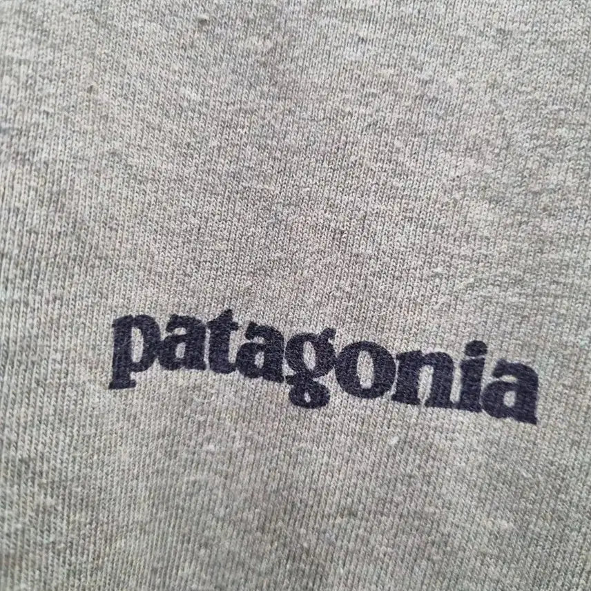 [BUNJANG] Patagonia Khaki Long Sleeve Shirt (Size 95) / 파타고니아 카키 긴팔티 사이즈95
