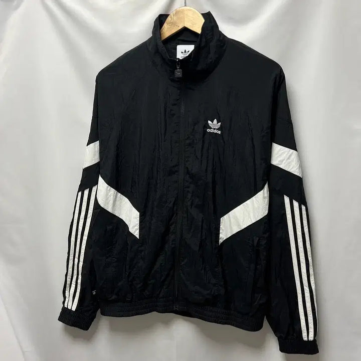 [SOLD OUT] [정품/S] 아디다스 유로파 윈드브레이커 블랙 우븐 바람막이