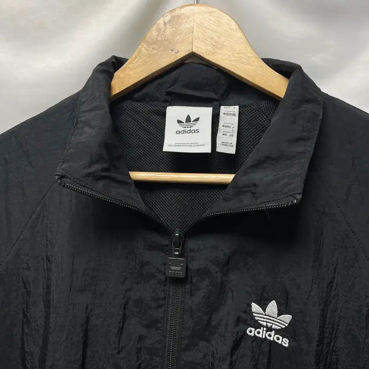 [SOLD OUT] [정품/S] 아디다스 유로파 윈드브레이커 블랙 우븐 바람막이