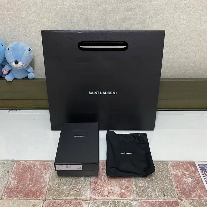 [BUNJANG] Saint Laurent Wallet Set / 생로랑 반지갑 박스 + 더스트 + 쇼핑백