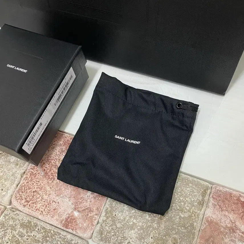 [BUNJANG] Saint Laurent Wallet Set / 생로랑 반지갑 박스 + 더스트 + 쇼핑백