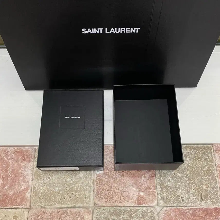 [BUNJANG] Saint Laurent Wallet Set / 생로랑 반지갑 박스 + 더스트 + 쇼핑백
