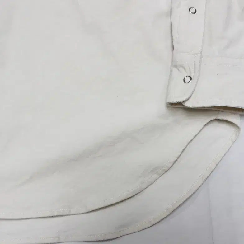 [BUNJANG] Universal Overall M Ivory Corduroy Overshirt / 유니버셜오버롤 M 100 오버핏 긴팔 셔츠 잔코듀로이/R02