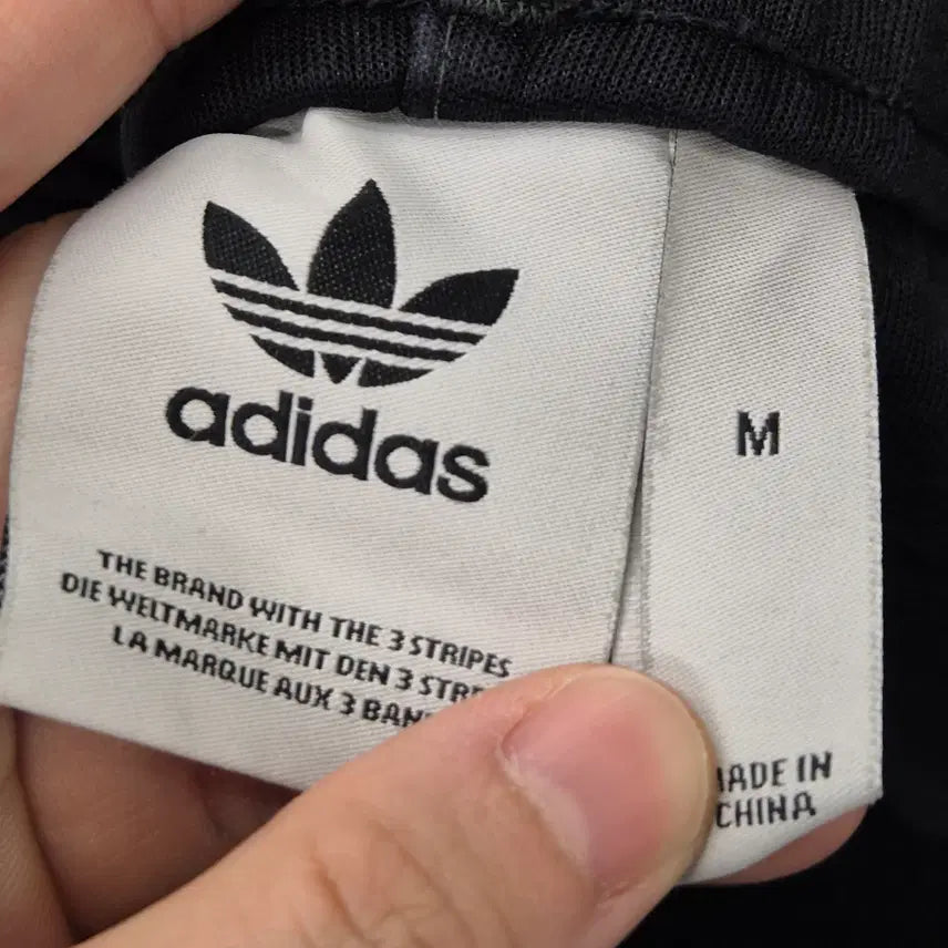 [BUNJANG] Adidas Adicolor Classic Shorts M / 아디다스 아디컬러 클래식 반바지 M