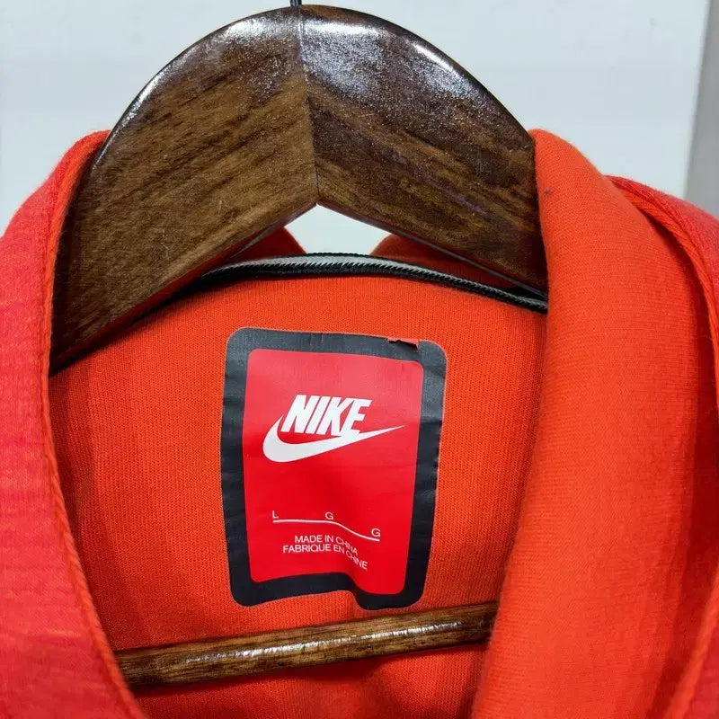 [BUNJANG] Nike Tech Pack Logo Printed Hooded Jacket (105) / (105) 나이키 캐주얼 로고 프린팅 테크팩 후드집업 자켓