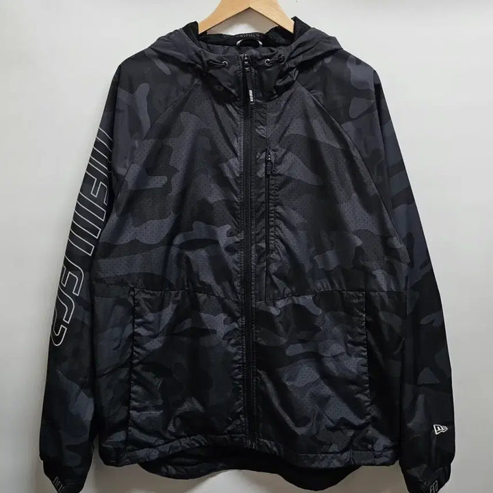 [BUNJANG] New Era Camo Windbreaker Hooded Jacket XL / 뉴에라 카모 바람막이 후드 자켓 XL
