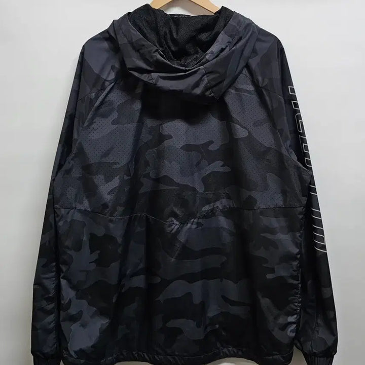 [BUNJANG] New Era Camo Windbreaker Hooded Jacket XL / 뉴에라 카모 바람막이 후드 자켓 XL