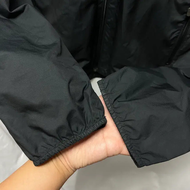 [SOLD OUT] [정품/100] 나이키 ACG 올드스쿨 블랙 우븐 바람막이