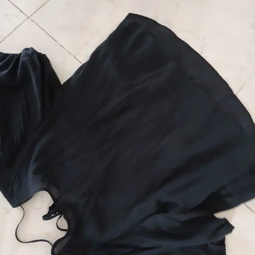 [BUNJANG] Zigot Pleated Blouse / 지고트 플리츠 블라우스 Free