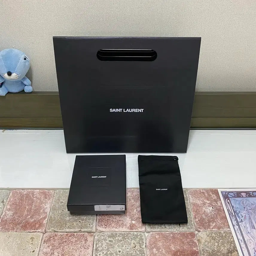 [BUNJANG] Saint Laurent Accessory Box Set / 생로랑 액세서리(키링) 박스 + 더스트 + 쇼핑백
