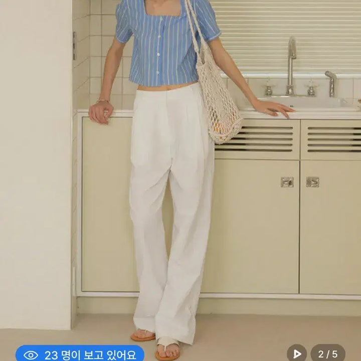 [SOLD OUT] 시야쥬 투턱 나일론 슬랙스 화이트 M