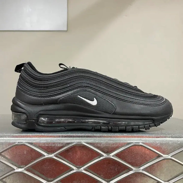 [BUNJANG] Nike Air Max 97 Black Sneakers / 나이키 에어맥스97 블랙 250