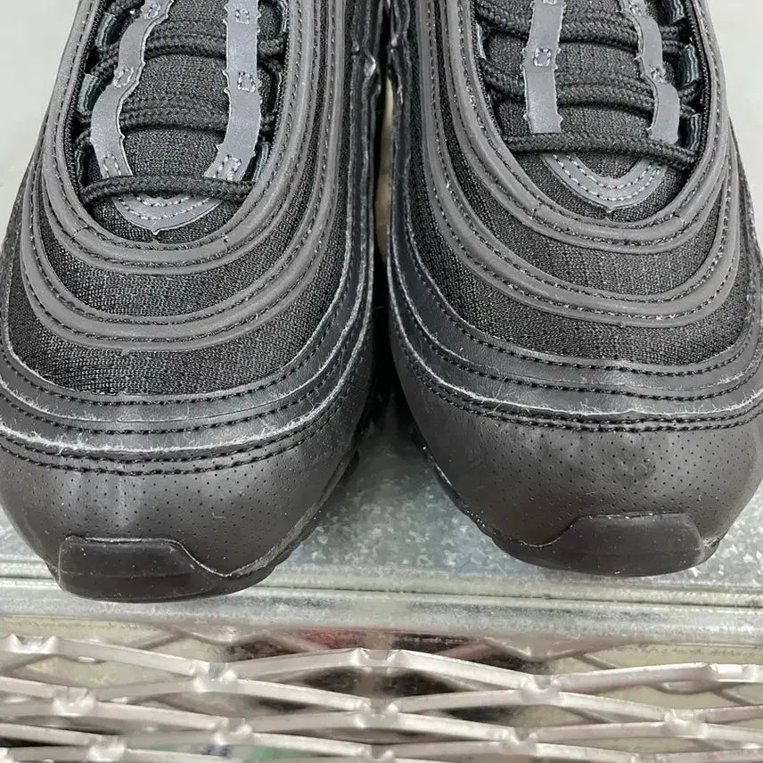 [BUNJANG] Nike Air Max 97 Black Sneakers / 나이키 에어맥스97 블랙 250