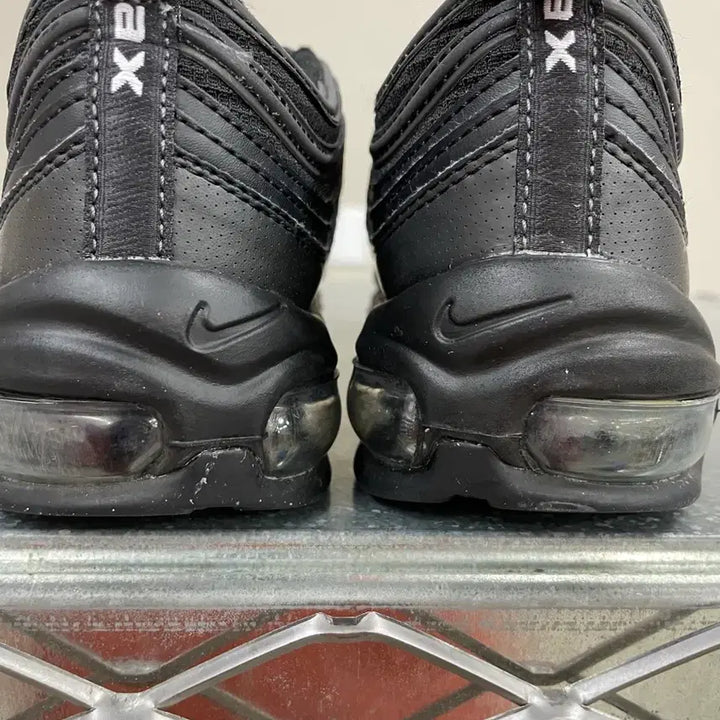[BUNJANG] Nike Air Max 97 Black Sneakers / 나이키 에어맥스97 블랙 250