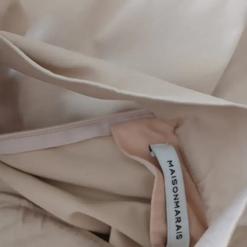 [BUNJANG] Maison Marais Button Shirred Maxi Dress / 메종마레 버튼 셔링 롱원피스 Free