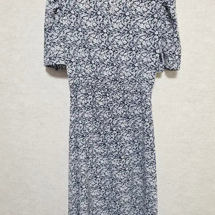 [BUNJANG] Plastic Island Floral Print Short Sleeve Dress / 1.7 플라스틱아일랜드 플라워 반팔 원피스