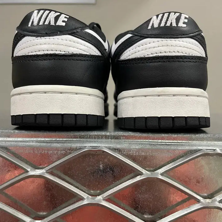 [SOLD OUT] 나이키 덩크 로우 블랙 250
