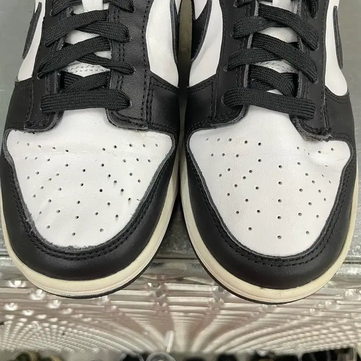 [SOLD OUT] 나이키 덩크 로우 블랙 250