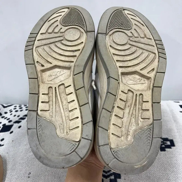 [BUNJANG] Nike Jordan 1 Elevate Wolf Grey Sneakers 240 / 나이키 조던1 엘리베이트 울프 그레이 스니커즈 240 X00013