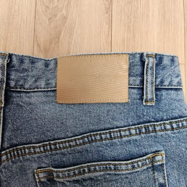 [BUNJANG] Portners Straight Mid Blue Denim Jeans / 포트너스 스트레이트 미드 블루 데님 청바지