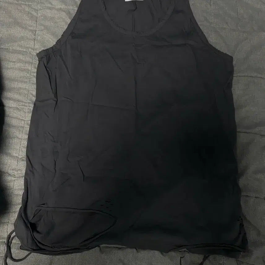 [BUNJANG] Raucohouse Layered Tank Top / 라우코하우스 레이어드 나시 원사이즈