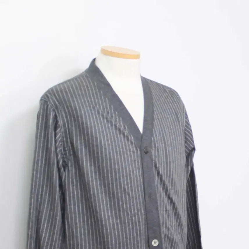[SOLD OUT] [정품] 꼼데가르송 명품 남성 가디건 니트 상의 춘추 L 정인샵