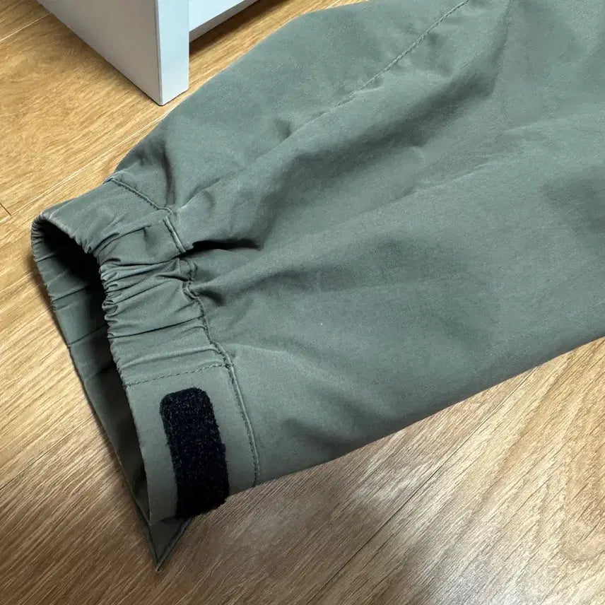 [SOLD OUT] 유니폼브릿지 바람막이 L 사이즈