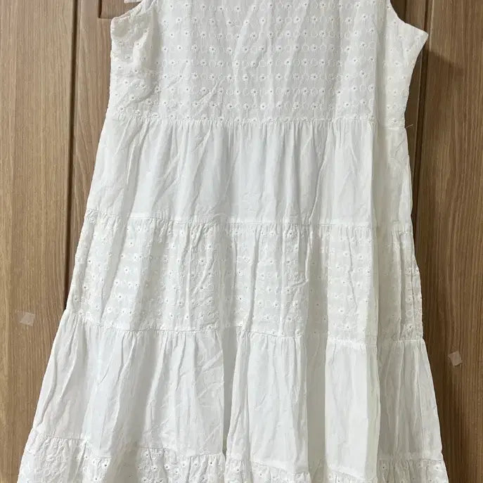 [BUNJANG] White Eyelet Punching Summer Tank Dress / 화이트 아일렛 원피스 펀칭 여름 캉캉원피스