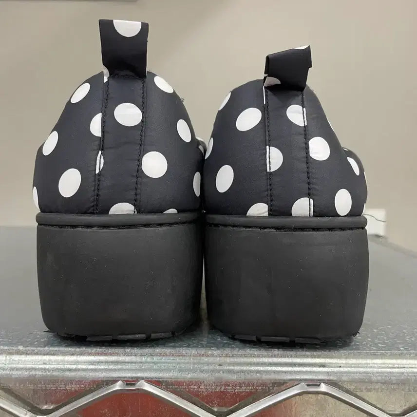 [BUNJANG] Soo Boo Vamp Platform Dot Shoes / 수부 뱀프 플랫폼 도트 25cm