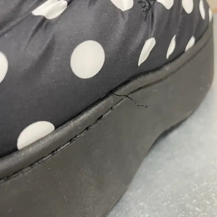 [BUNJANG] Soo Boo Vamp Platform Dot Shoes / 수부 뱀프 플랫폼 도트 25cm