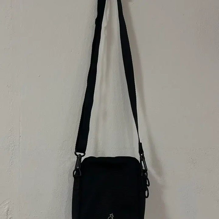 [SOLD OUT] 캉골 블랙 미니 크로스백 OS