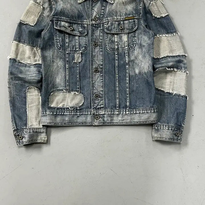 [BUNJANG] Dolce &amp; Gabbana Distressed Denim Jacket / 돌체앤가바나 디스트레스드 데님