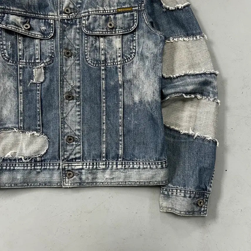 [BUNJANG] Dolce &amp; Gabbana Distressed Denim Jacket / 돌체앤가바나 디스트레스드 데님