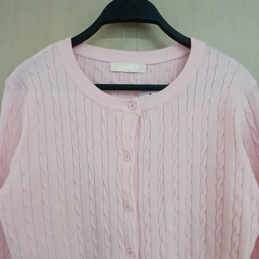 [SOLD OUT] RYONYU 꽈배기 핑크 가디건