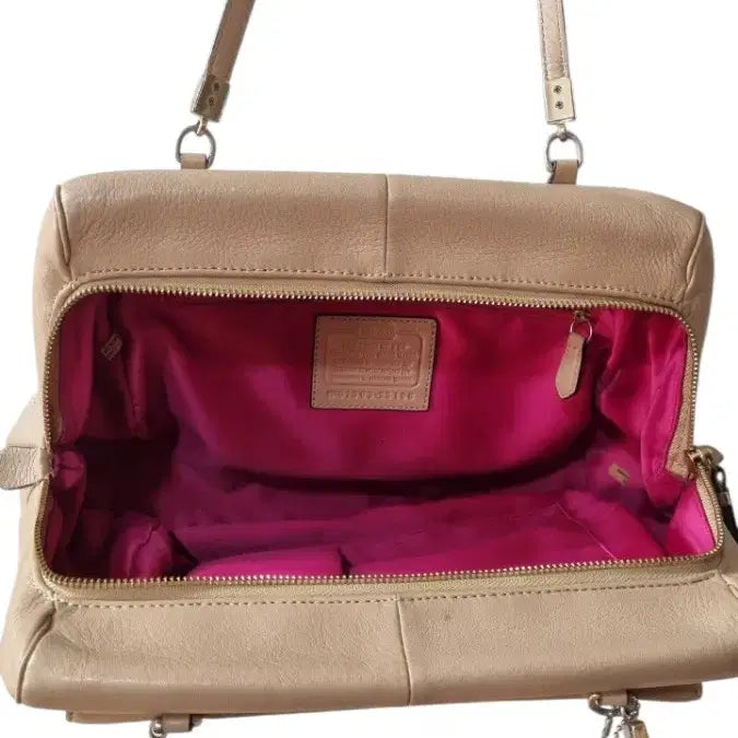 [SOLD OUT] 코치(COACH) 매디슨 레더 매들린 사첼백 빈티지코치 갸루y2k히메